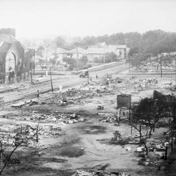 As many as 300 people killed in Tulsa Race Massacre